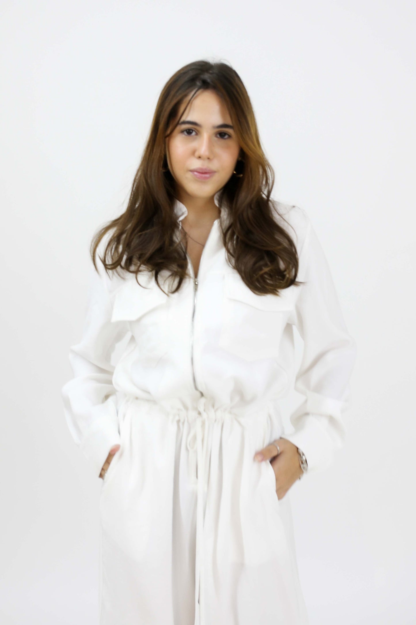 MACACAO VISCOSE TWILL COM BOLSOS E TIRAS